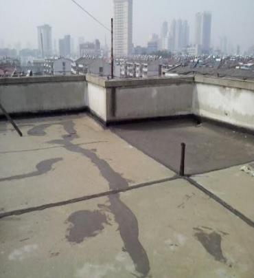 香坊漏水维修 楼顶漏水是什么原因，楼顶漏水维修方法是什么?